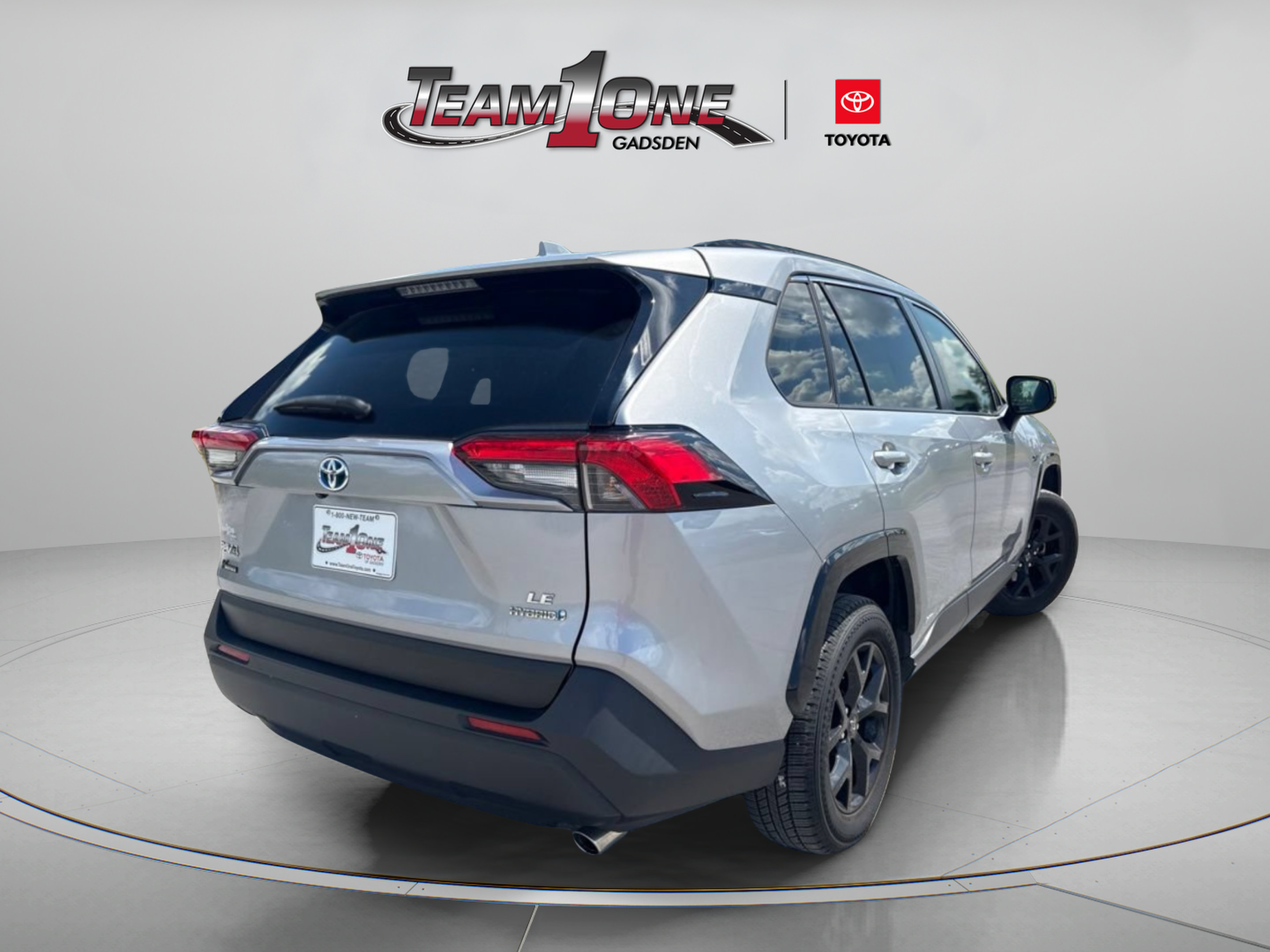 Certified 2023 Toyota RAV4 LE AWD/4WD image 11