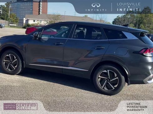 Used 2023 Kia Sportage LX image 6