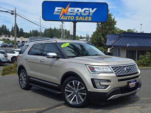Used 2017 Ford Explorer Platinum AWD/4WD image 1
