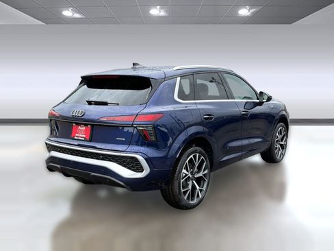 New 2026 Audi Q3 quattro 2.0T AWD/4WD image 9