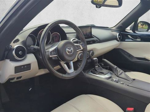 Used 2021 MAZDA MX-5 Miata RF Grand Touring RWD image 16