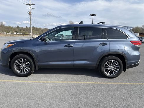 Used 2019 Toyota Highlander XLE image 7