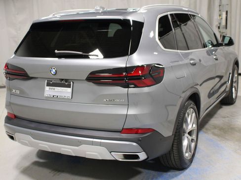 Used 2024 BMW X5 xDrive40i w/ Premium Package AWD/4WD image 22