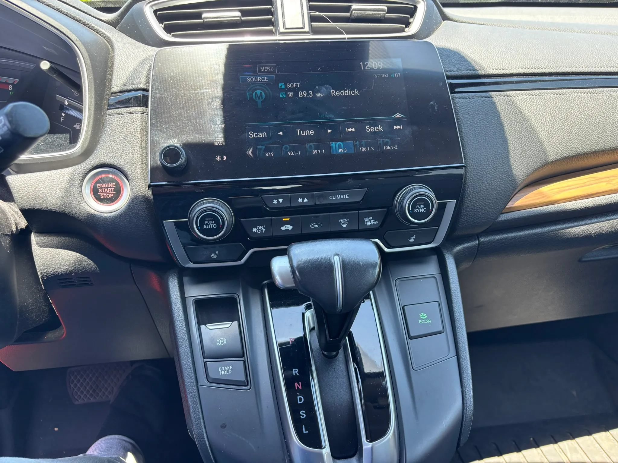 Used 2018 Honda CR-V Touring image 8