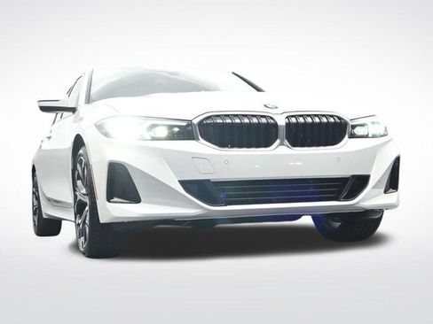 New 2026 BMW 330i xDrive Sedan w/ Premium Package AWD/4WD image 42