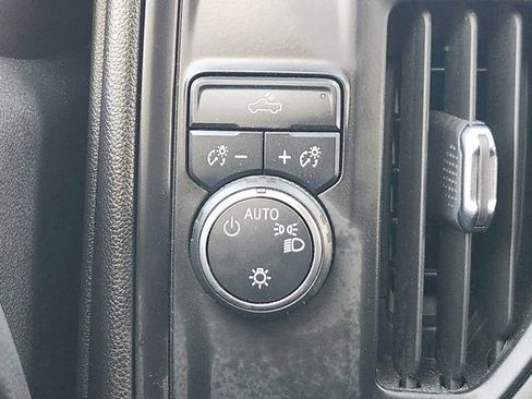 Used 2022 Chevrolet Silverado 1500 Custom w/ Rally Edition image 19