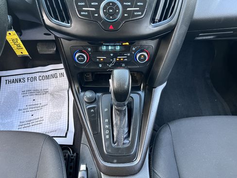 Used 2018 Ford Focus SE image 25