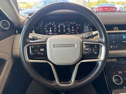 Used 2021 Land Rover Range Rover Evoque SE AWD/4WD image 18