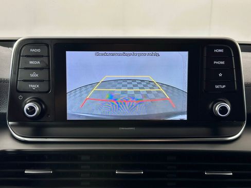 Used 2020 Kia Telluride LX FWD image 41