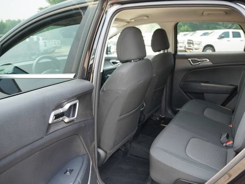 Certified 2023 Kia Sportage LX AWD/4WD image 16