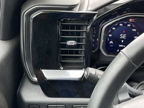 New 2026 Chevrolet Silverado 1500 RST AWD/4WD image 14