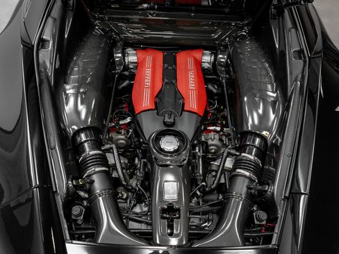 Used 2018 Ferrari 488 GTB image 38