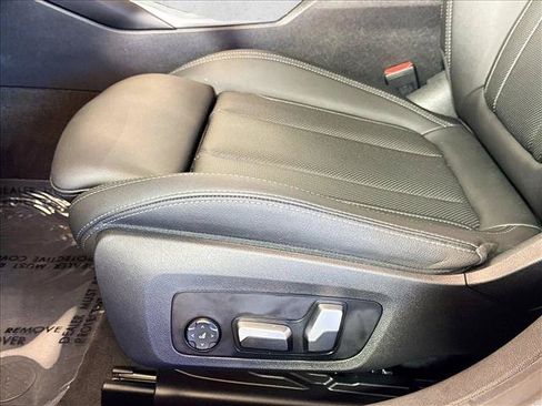 Used 2023 BMW i4 eDrive35 w/ Premium Package RWD image 12