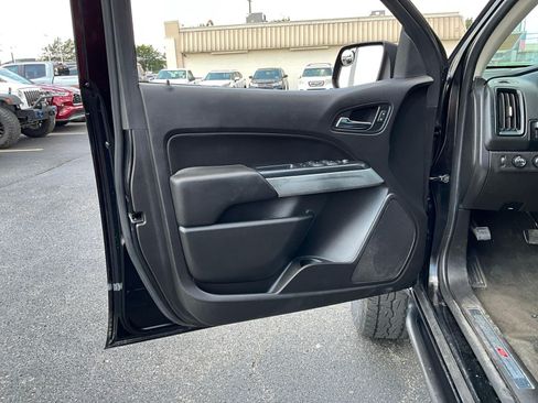Used 2018 Chevrolet Colorado ZR2 w/ ZR2 Midnight Special Edition AWD/4WD image 18