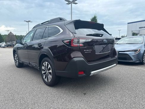 Certified 2025 Subaru Outback Limited AWD/4WD image 3