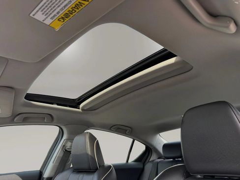 Used 2020 Acura ILX FWD image 17