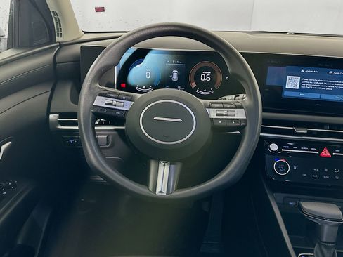 Used 2025 Hyundai Tucson SEL image 18