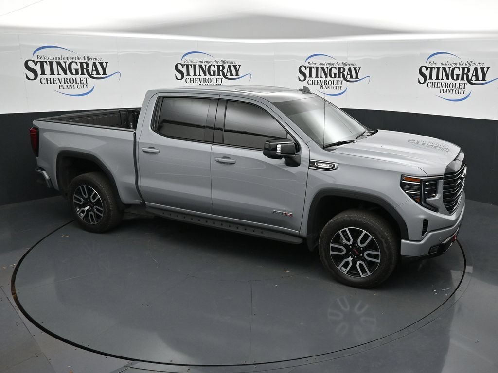 Certified 2025 GMC Sierra 1500 AT4 w/ AT4 Premium Package AWD/4WD image 18