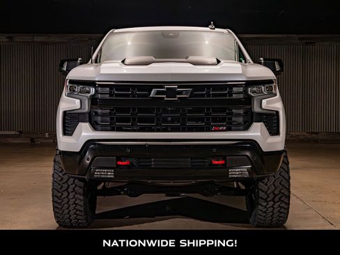 Used 2024 Chevrolet Silverado 1500 LT Trail Boss w/ LT Trail Boss Premium Package AWD/4WD image 4