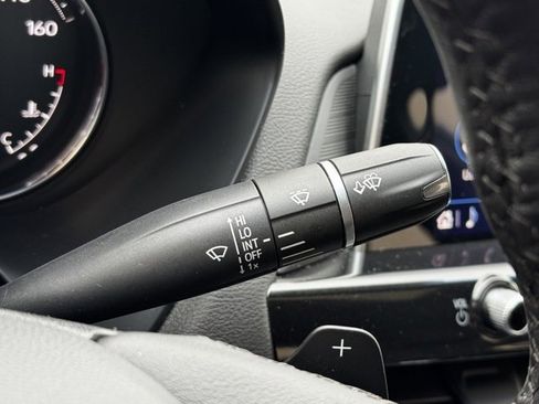 Certified 2022 Cadillac CT4 Luxury w/ Sun And Sound Package image 32