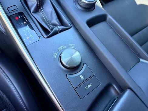 Used 2020 Lexus IS 350 F Sport image 24