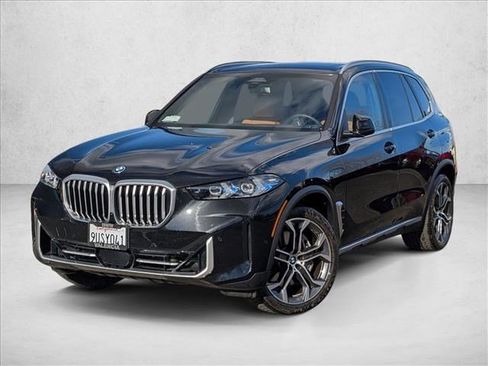 Used 2026 BMW X5 xDrive50e w/ Executive Package image 1