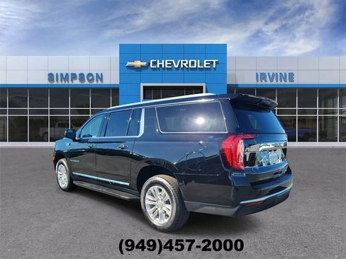 Used 2023 GMC Yukon XL SLT w/ SLT Luxury Package image 6