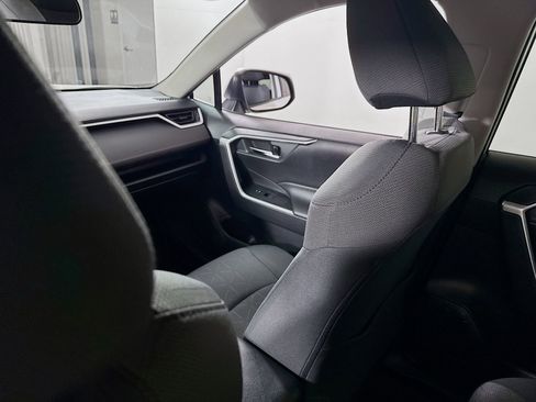 Certified 2020 Toyota RAV4 XLE w/ All Weather Liner Package image 17