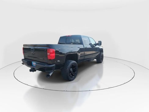Used 2015 Chevrolet Silverado 2500 High Country w/ Duramax Plus Package AWD/4WD image 8