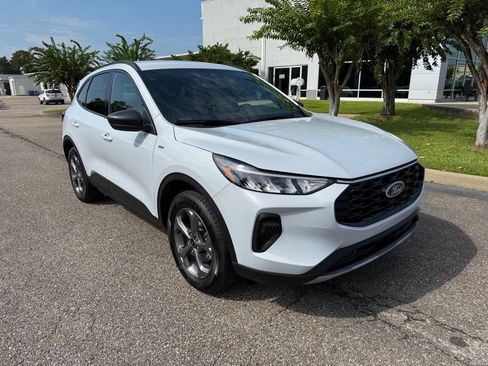 Used 2026 Ford Escape ST-Line AWD/4WD image 1