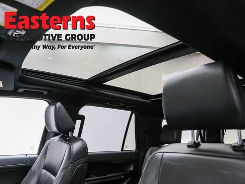 Used 2021 Ford Expedition Max XLT image 35