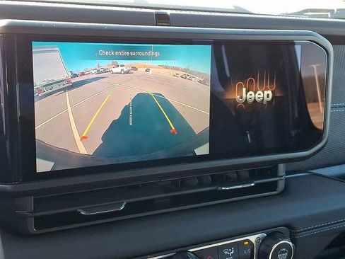 Used 2025 Jeep Wrangler Unlimited Rubicon 4xe w/ Safety Group image 18