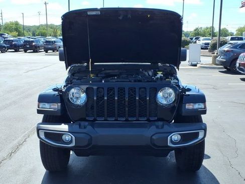 Used 2021 Jeep Gladiator Sport AWD/4WD image 30