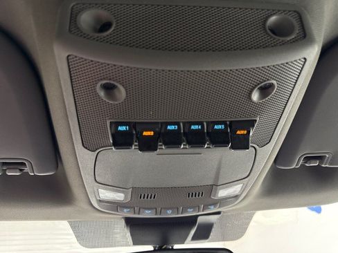 Used 2022 Ford F550 4x4 Crew Cab Super Duty w/ Power Equipment Group image 20