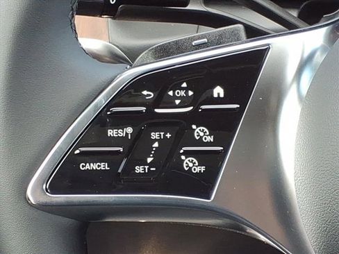 New 2026 Mercedes-Benz GLC 300 image 9