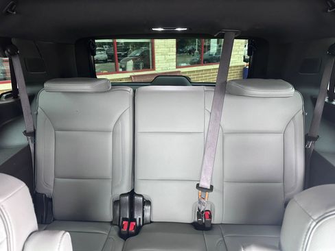 Used 2021 GMC Yukon SLT w/ SLT Premium Package RWD image 14