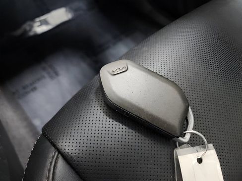 Used 2023 Kia Telluride S image 36