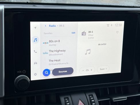 New 2025 Toyota RAV4 XLE Premium w/ Weather Package image 15