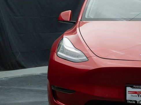 Used 2021 Tesla Model Y Long Range image 5