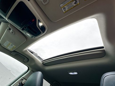 Used 2024 Subaru Outback Limited image 25