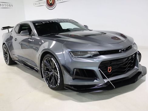Used 2022 Chevrolet Camaro ZL1 RWD image 10