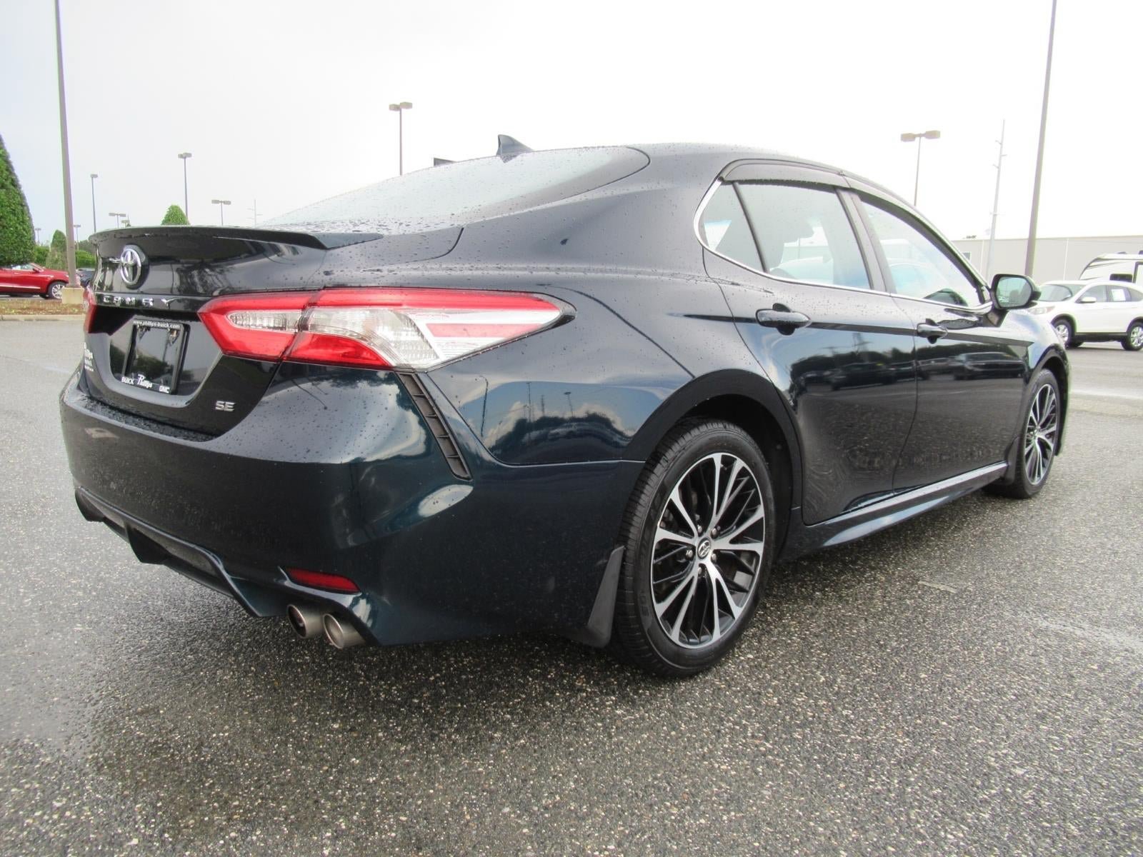 Used 2019 Toyota Camry SE FWD image 7