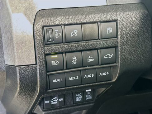 Used 2025 Toyota Tacoma 4x4 Double Cab Hybrid w/ Tow Tech Package image 11