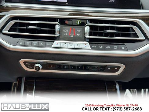 Used 2021 BMW X7 xDrive40i w/ M Sport Package AWD/4WD image 28