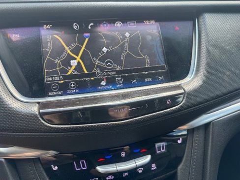 Used 2017 Cadillac XT5 Luxury w/ Driver Awareness Package image 14