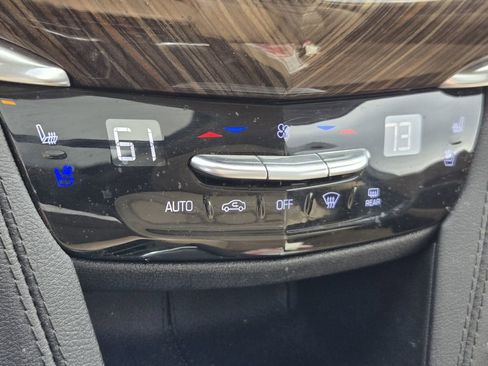 Used 2022 Cadillac XT6 Premium Luxury w/ Platinum Package image 8