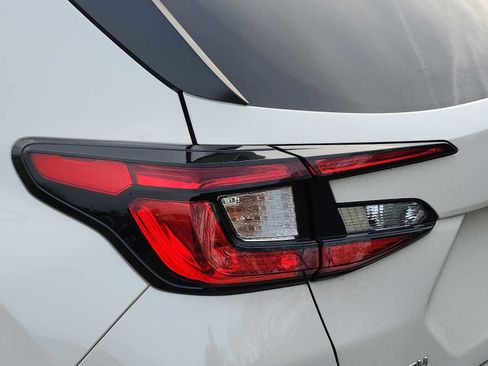 Used 2024 Subaru Crosstrek 2.0i AWD/4WD image 10