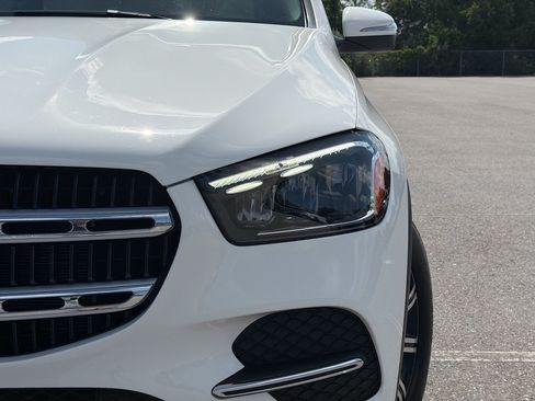 Used 2024 Mercedes-Benz GLE 450 4MATIC image 9