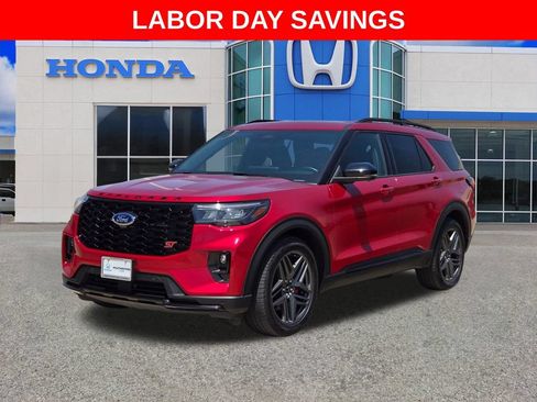 Used 2025 Ford Explorer ST w/ Sun And Sound Package AWD/4WD image 7