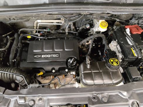 Used 2019 Chevrolet Trax LS w/ LPO, Cargo Package image 30